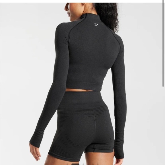 GYMSHARK VITAL SEAMLESS 2.0 HIGH NECK CROP TOP GREEN - Picture 2 of 9